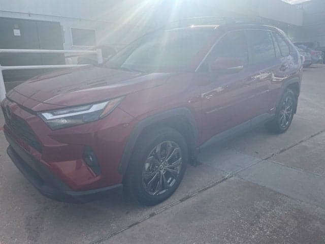 2023 Toyota RAV4 Hybrid XLE Premium — photo 1 of 5