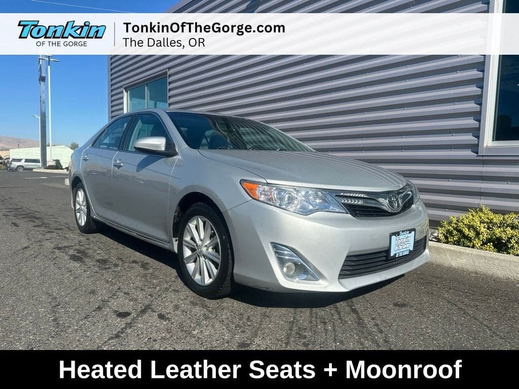 2014 Toyota Camry XLE — photo 1 of 42