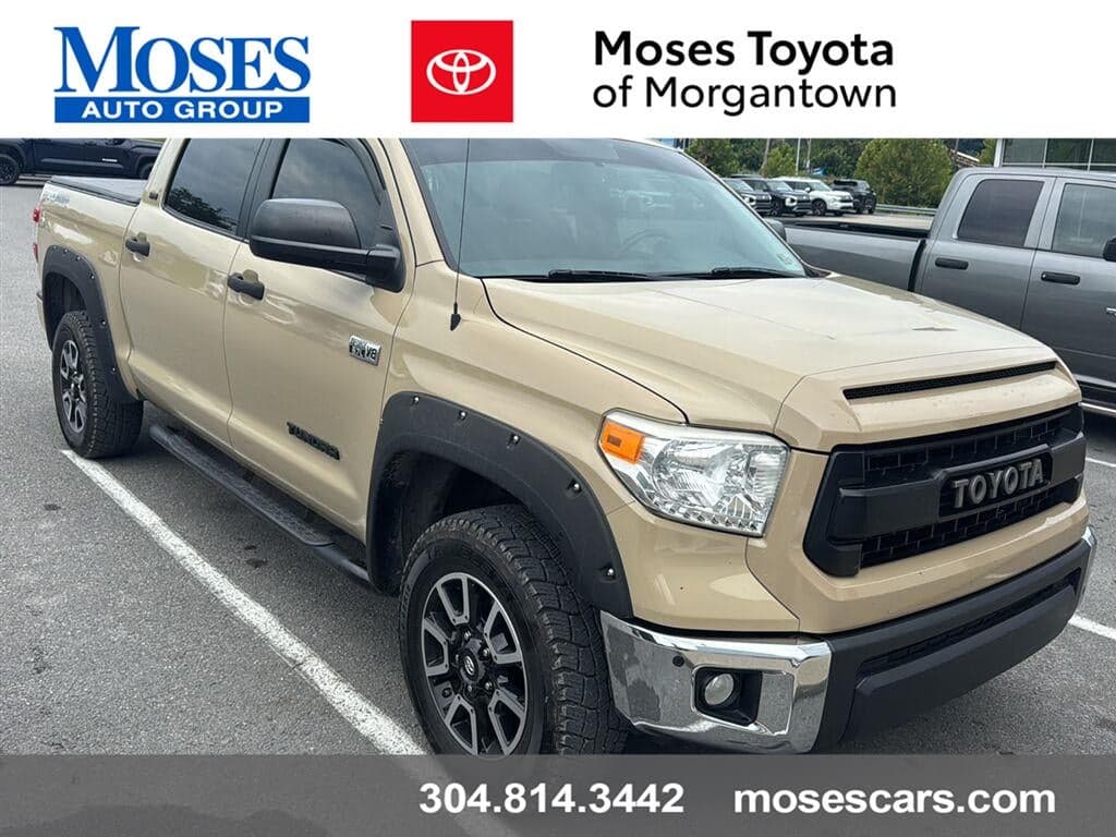 2017 Toyota Tundra 4WD SR5 — photo 1 of 5