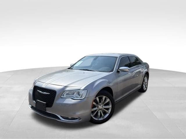2018 Chrysler 300 Limited AWD — photo 1 of 76
