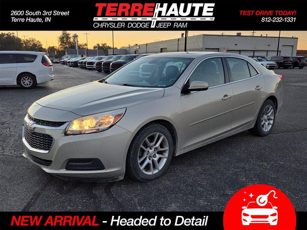2015 Chevrolet Malibu LT — photo 1 of 5