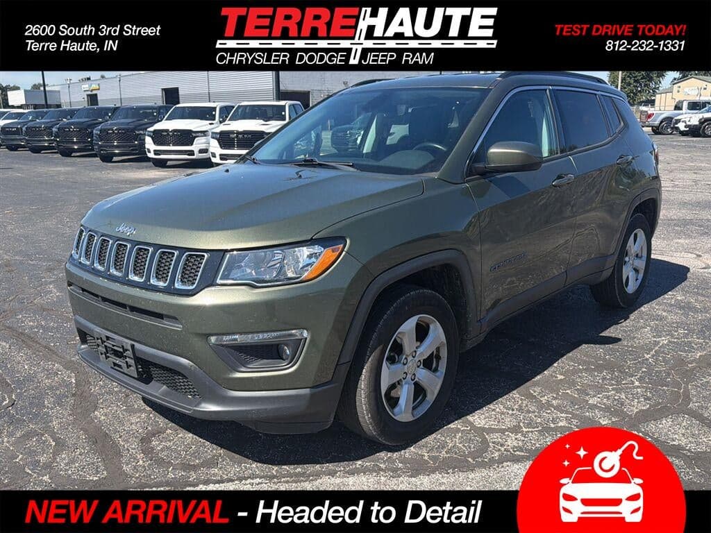 2019 Jeep Compass Latitude — photo 1 of 11