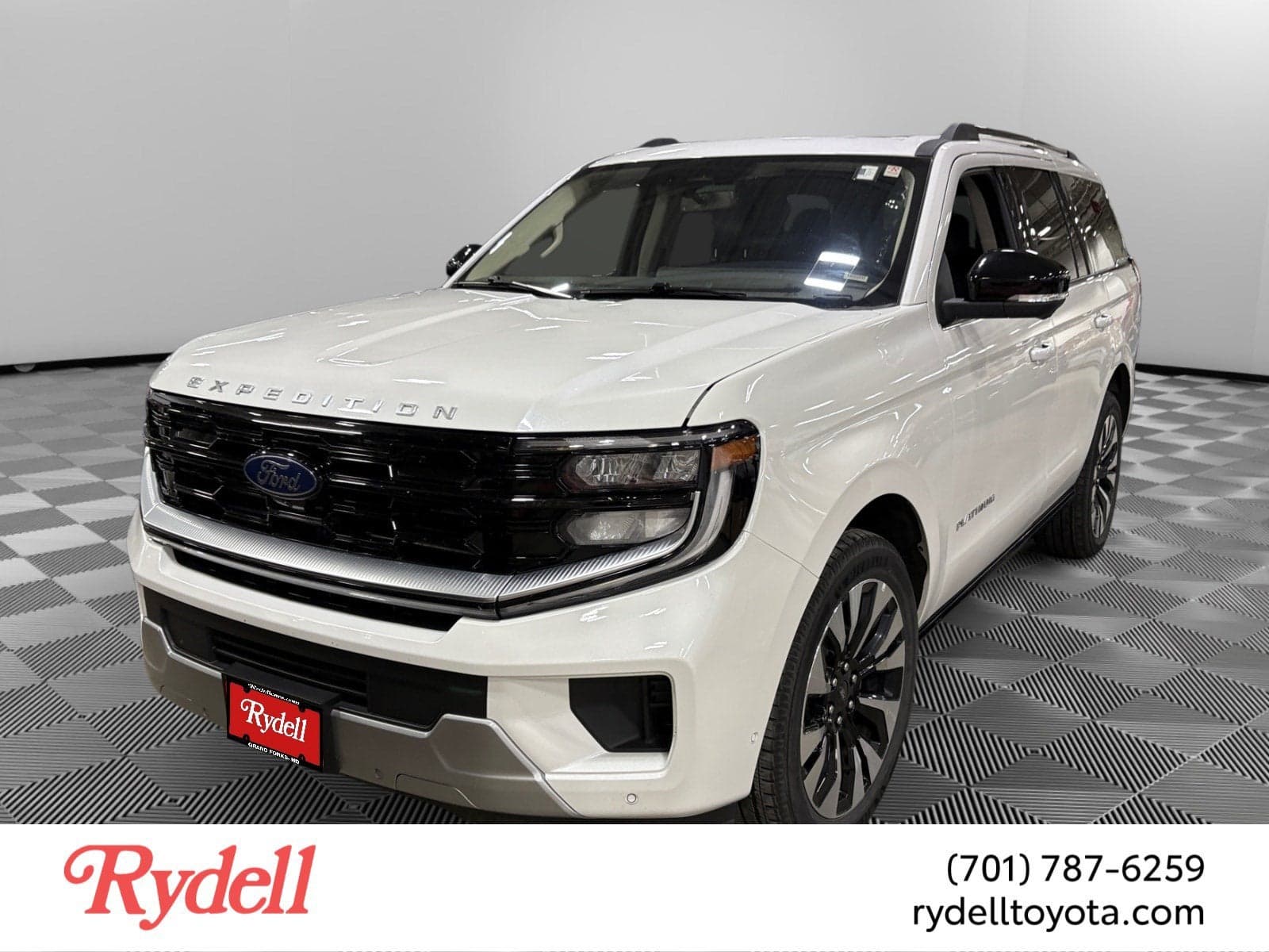 2025 Ford Expedition Platinum — photo 1 of 5