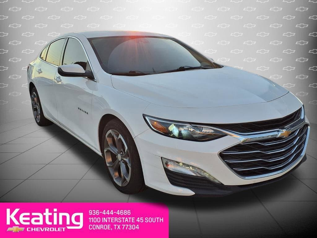 2023 Chevrolet Malibu LT — photo 1 of 5