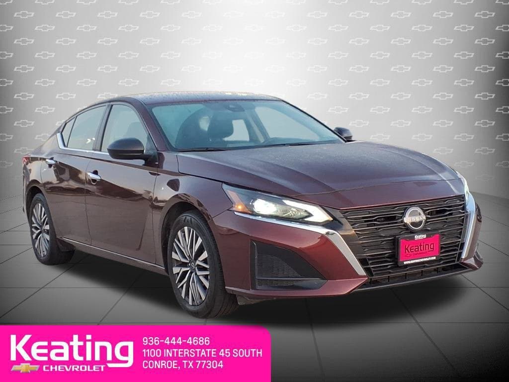 2025 Nissan Altima SV — photo 1 of 27