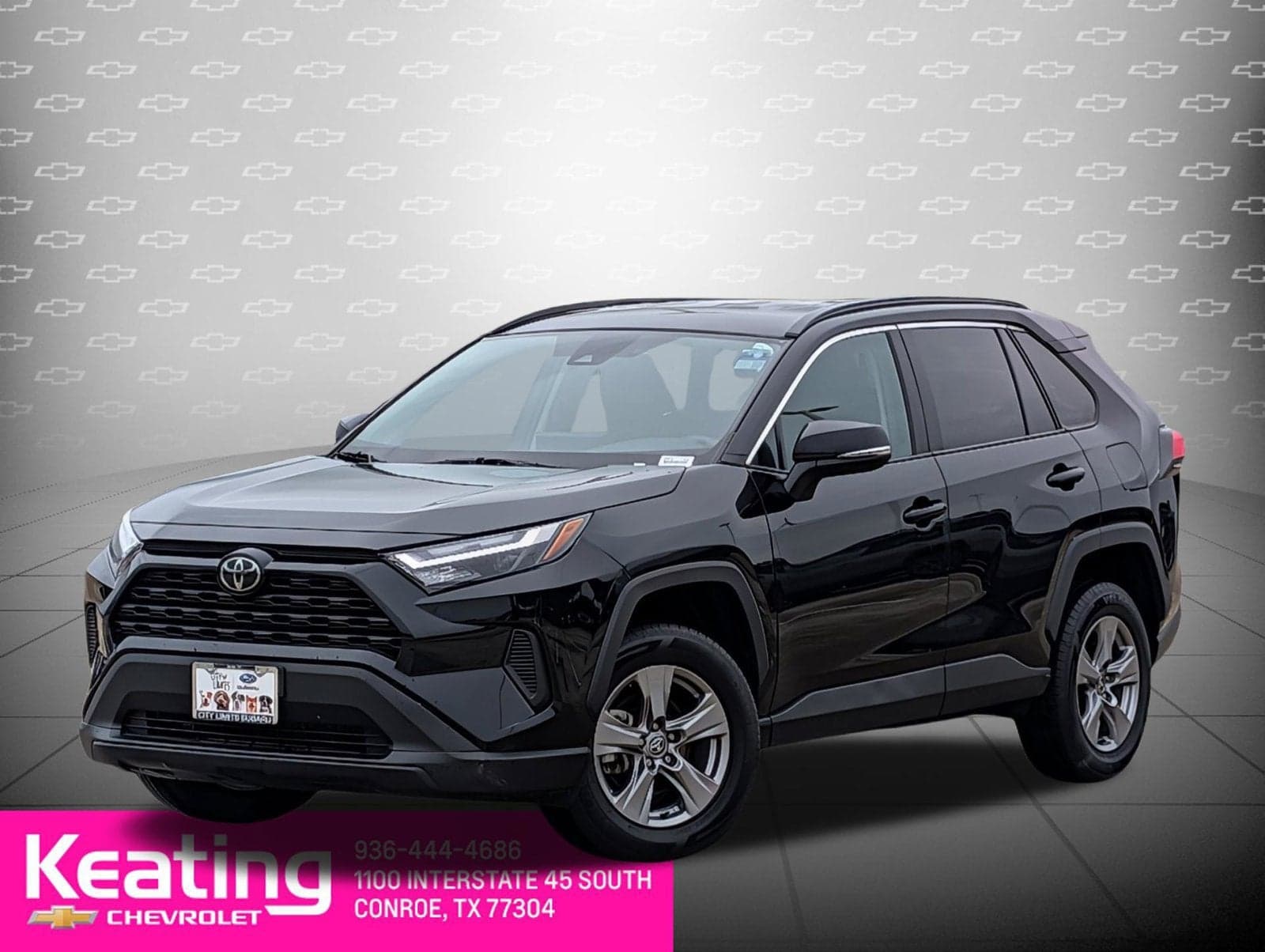 2025 Toyota RAV4 XLE — photo 1 of 30