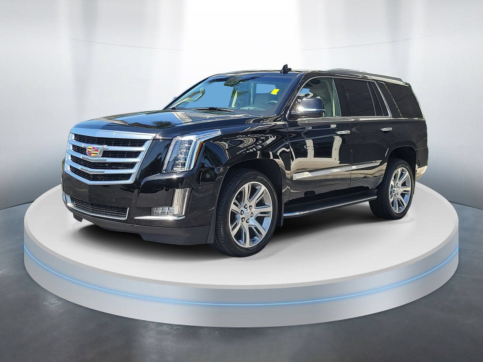 2019 Cadillac Escalade Luxury — photo 1 of 31