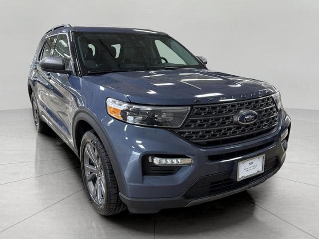 2021 Ford Explorer XLT — photo 1 of 39