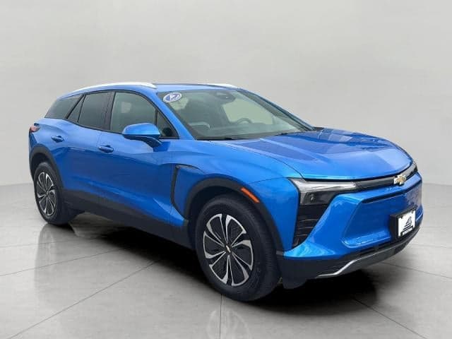2024 Chevrolet Blazer EV eAWD 4dr LT — photo 1 of 38