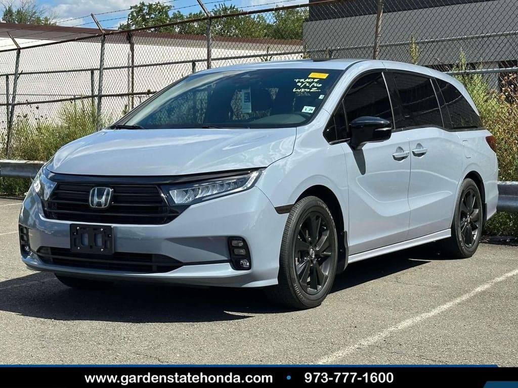 2024 Honda Odyssey Sport — photo 1 of 2