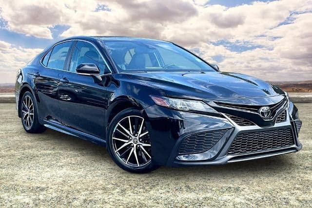 2023 Toyota Camry SE — photo 1 of 35