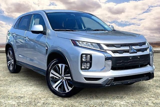 2025 Mitsubishi Outlander Sport S — photo 1 of 35