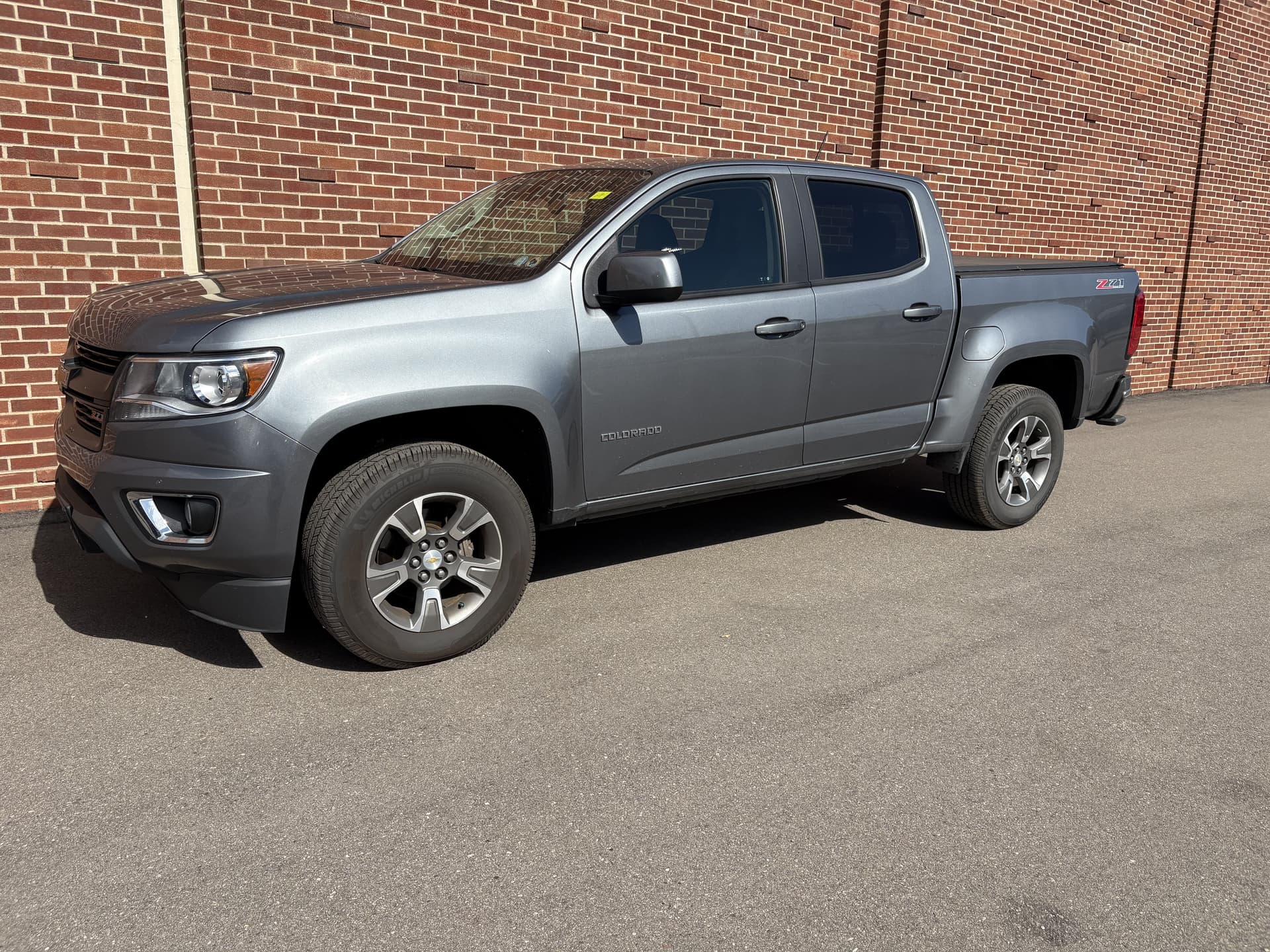 2019 Chevrolet Colorado 4WD Z71 — photo 1 of 24