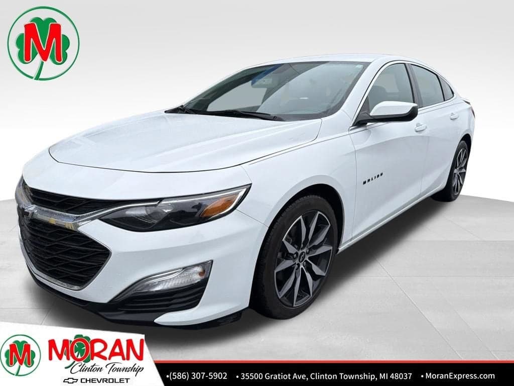 2023 Chevrolet Malibu RS — photo 1 of 5