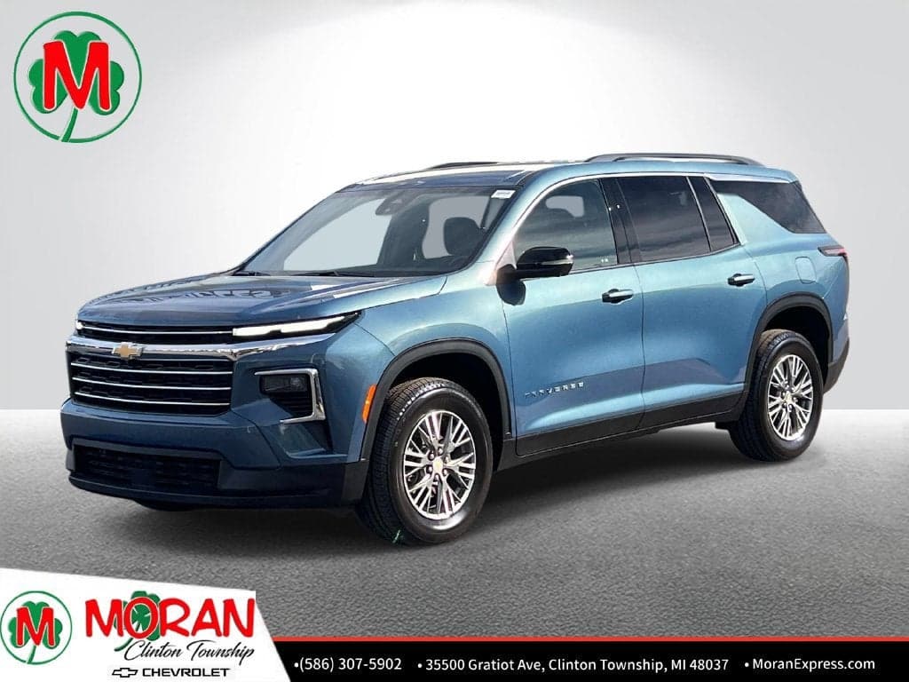 2024 Chevrolet Traverse FWD LT — photo 1 of 5