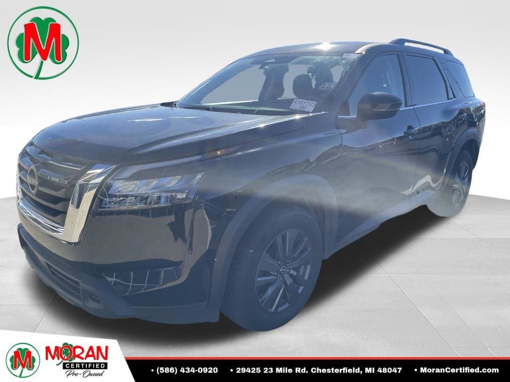 2025 Nissan Pathfinder SV — photo 1 of 5