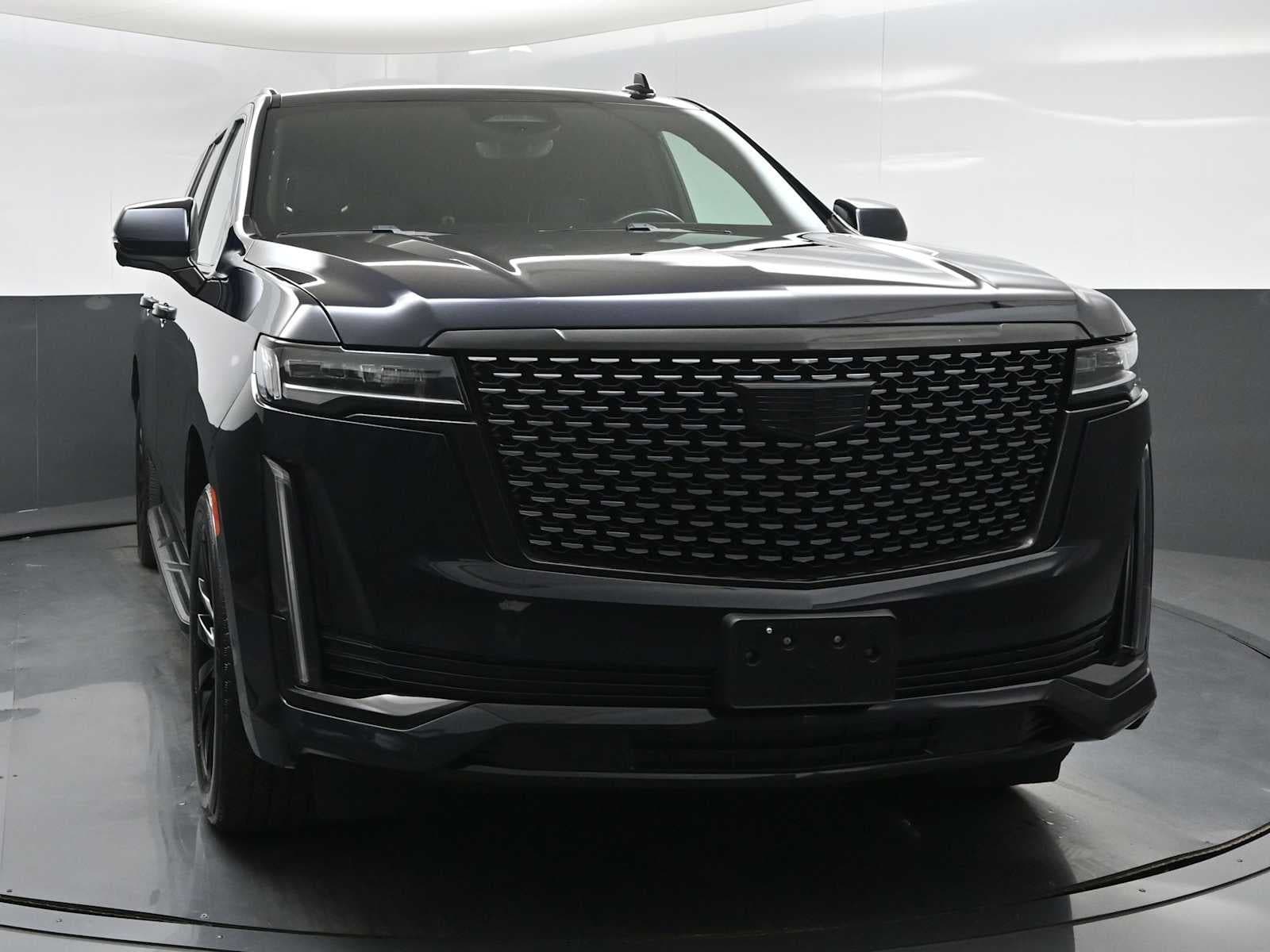 2024 Cadillac Escalade ESV Base — photo 1 of 60