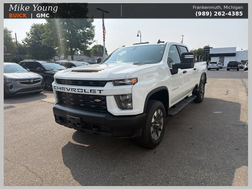 2021 Chevrolet Silverado 2500 HD Custom — photo 1 of 37