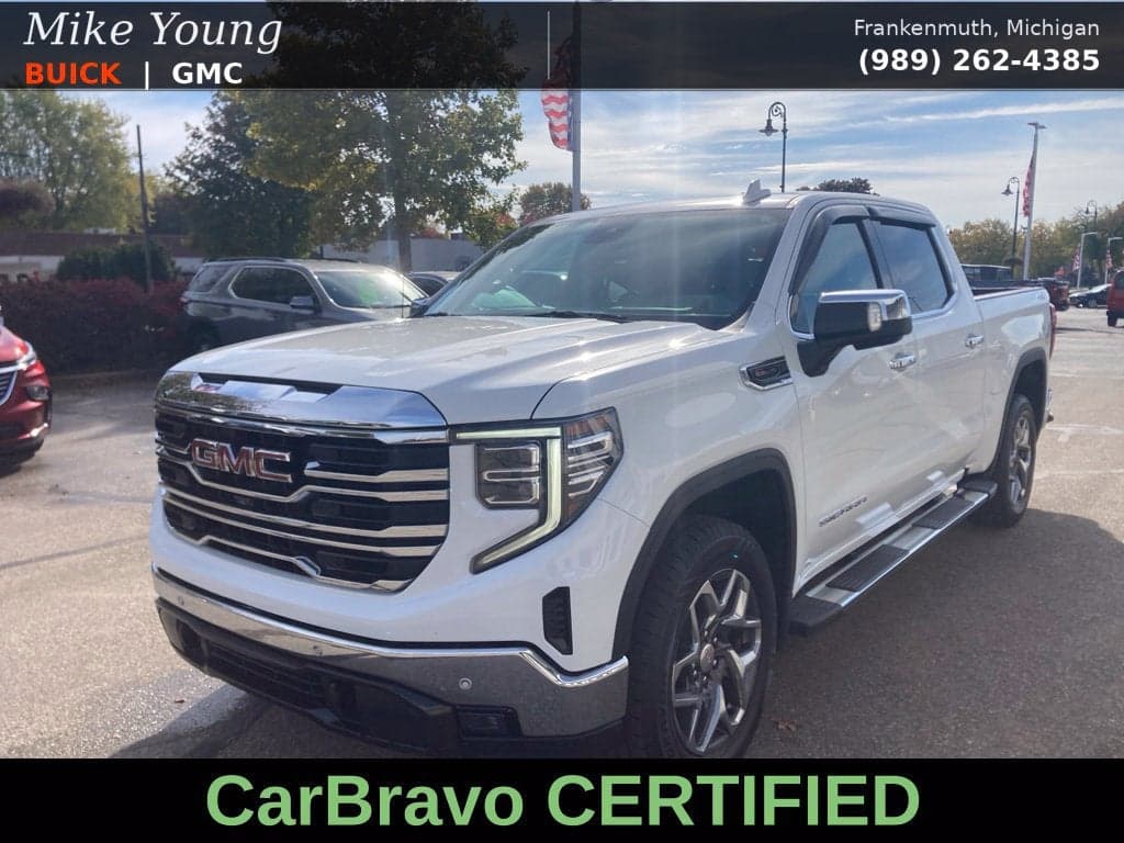 2022 GMC Sierra 1500 SLT — photo 1 of 5