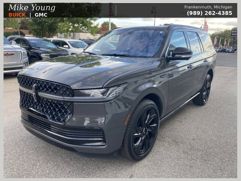 2025 Lincoln Navigator Black Label — photo 1 of 46