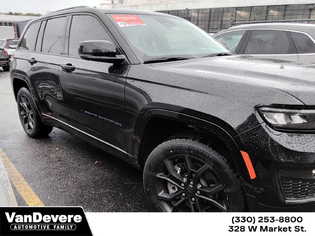 2023 Jeep Grand Cherokee 4xe 30th Anniversary — photo 1 of 5