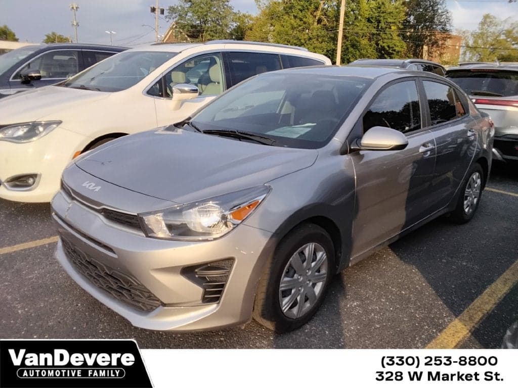 2022 Kia Rio S — photo 1 of 12