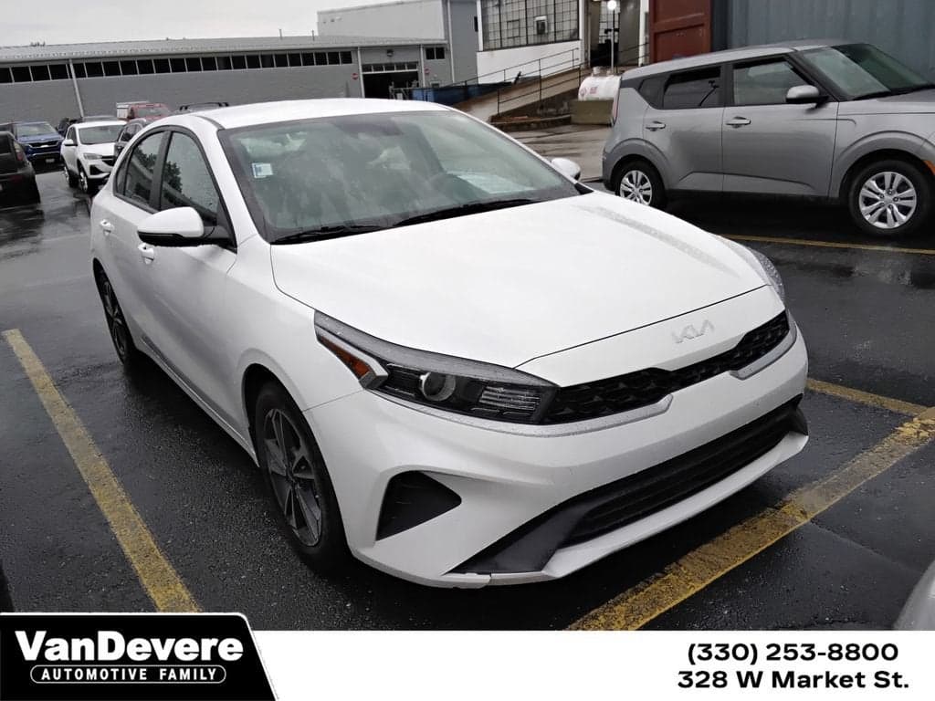 2024 Kia Forte LXS — photo 1 of 12