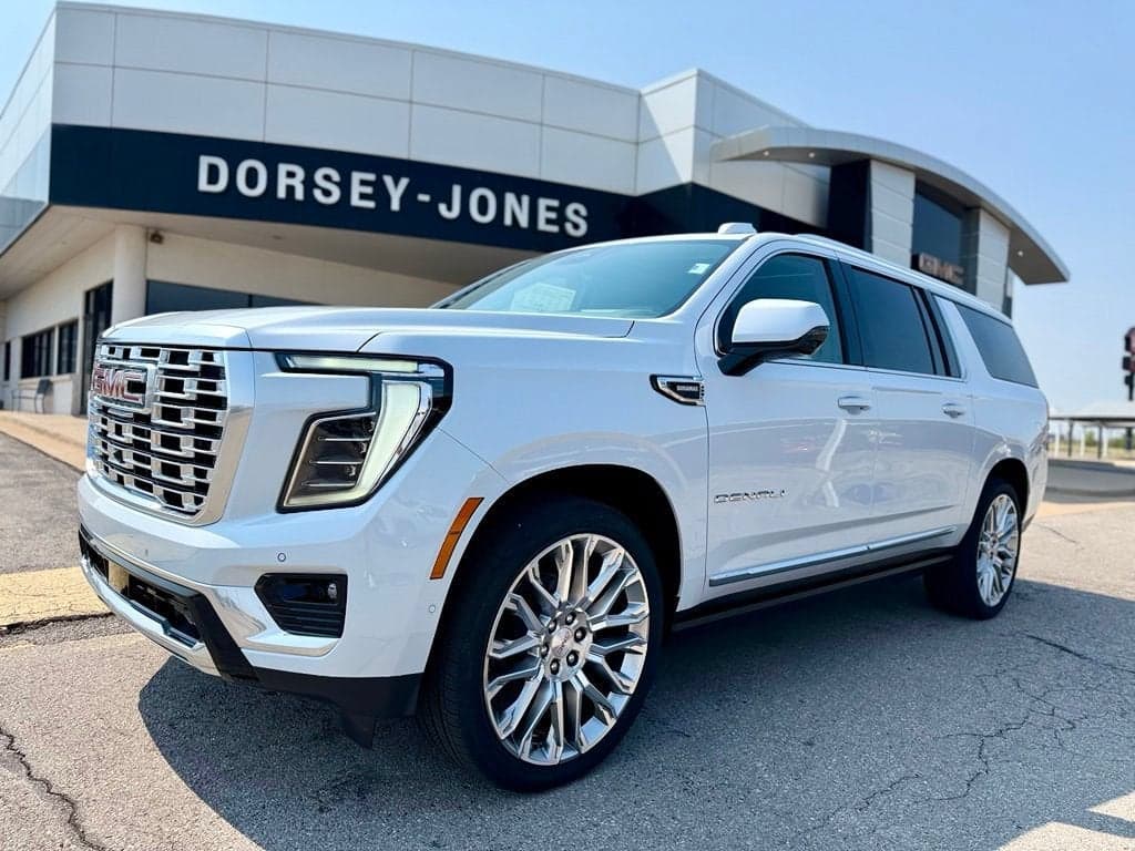 2026 GMC Yukon XL Denali — photo 1 of 35