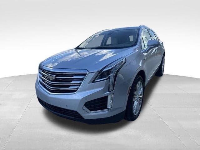2017 Cadillac XT5 Premium Luxury FWD — photo 1 of 5