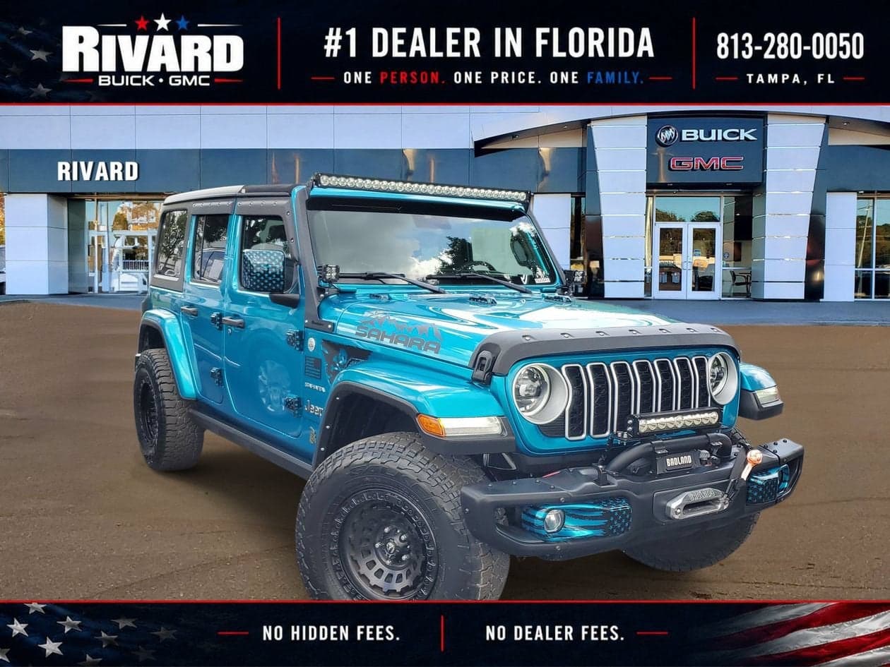 2024 Jeep Wrangler 4-Door Sahara 4x4 — photo 1 of 44