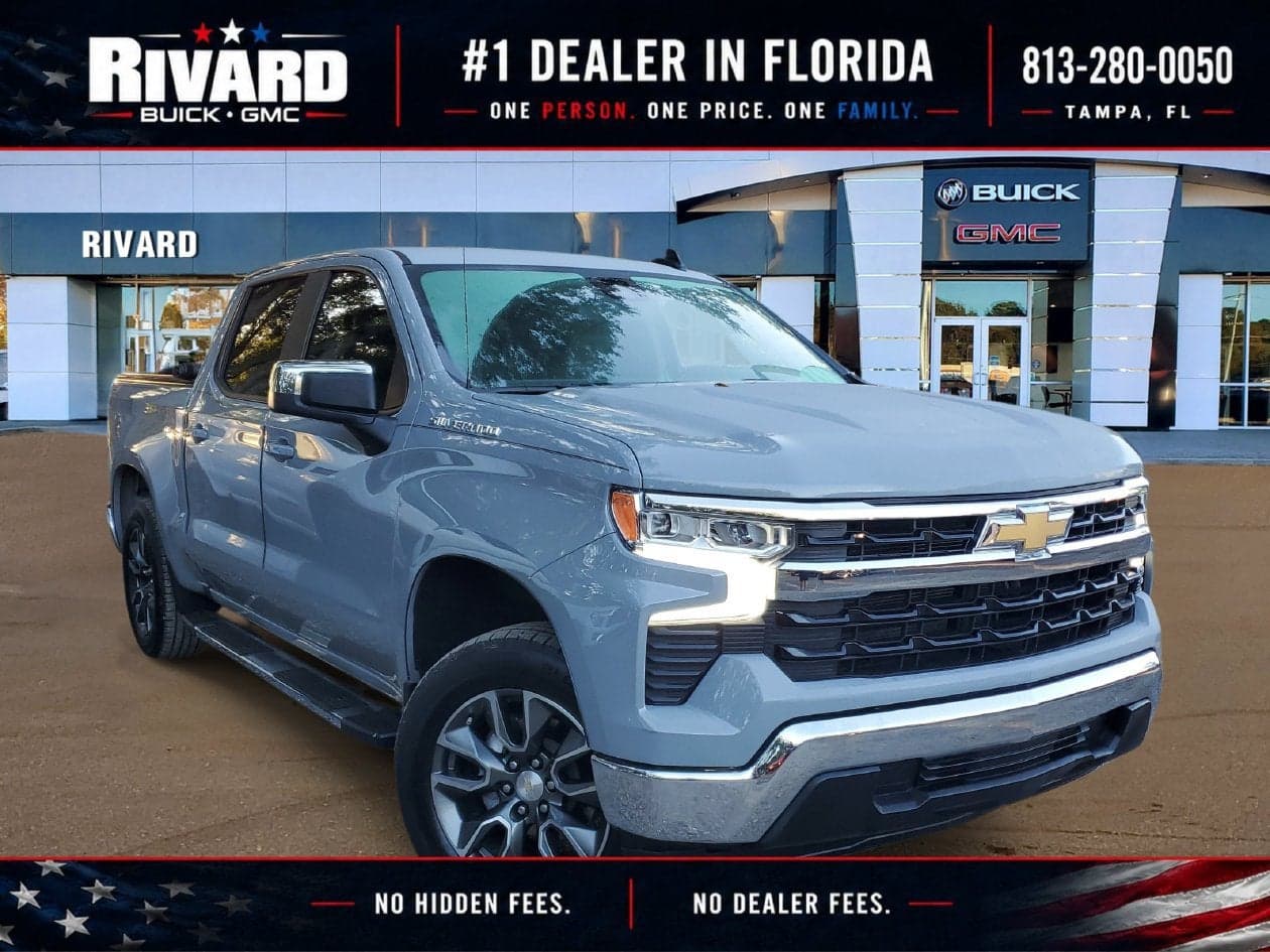 2024 Chevrolet Silverado 1500 LT — photo 1 of 5