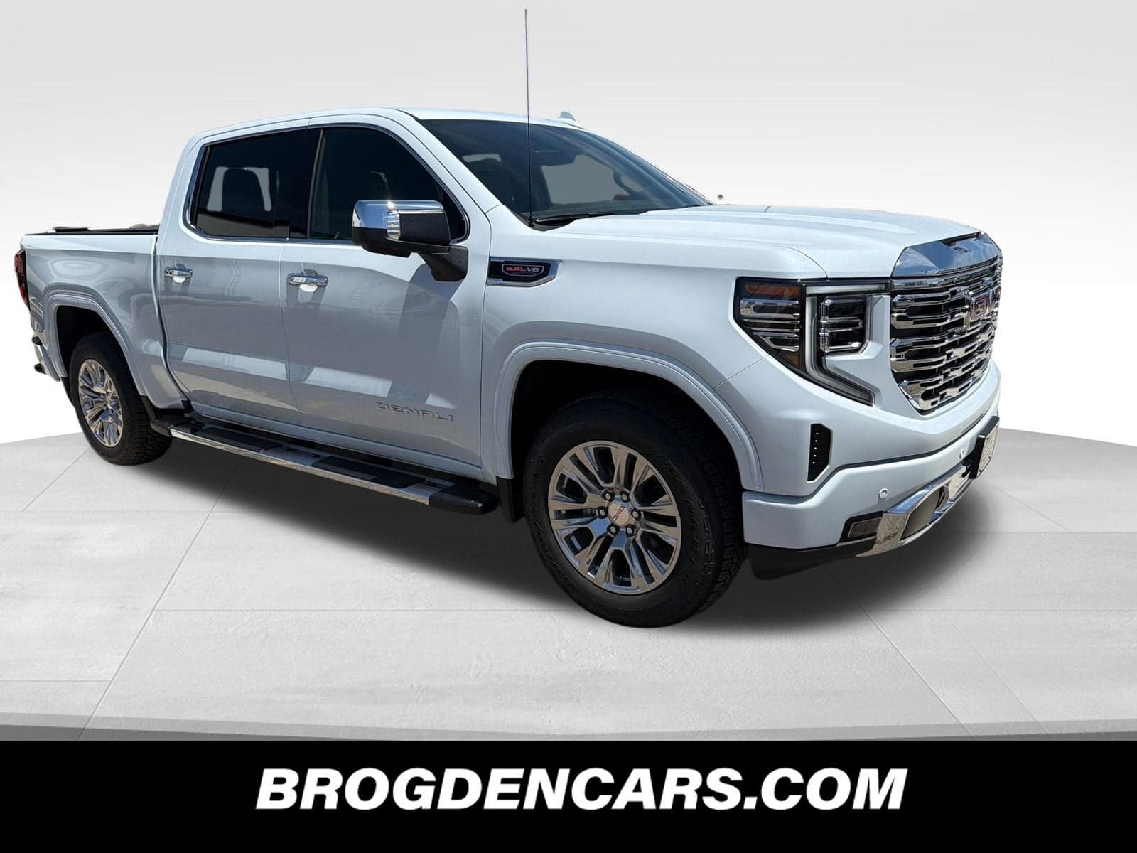 2026 GMC Sierra 1500 Denali — photo 1 of 36