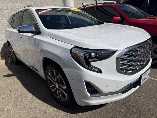 2019 GMC Terrain Denali — photo 1 of 3