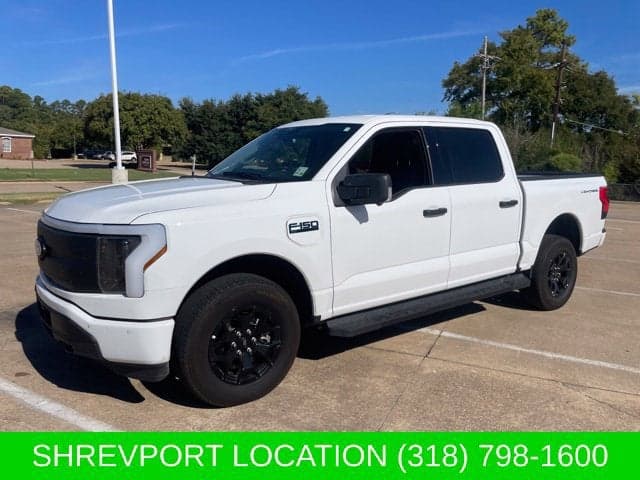 2025 Ford F-150 Lightning XLT — photo 1 of 7