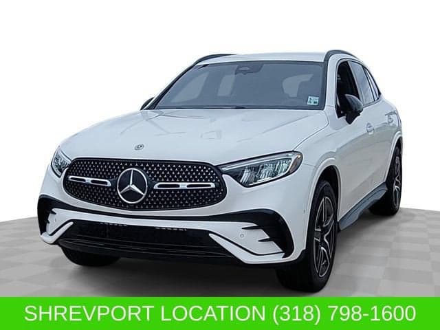 2025 Mercedes-Benz GLC 300 SUV — photo 1 of 35