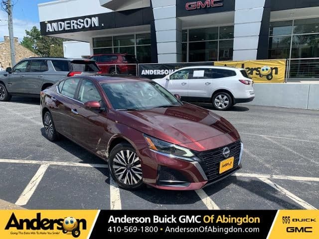 2024 Nissan Altima SV Intelligent AWD — photo 1 of 26