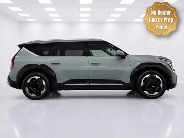 2024 Kia EV9 Land — photo 1 of 36
