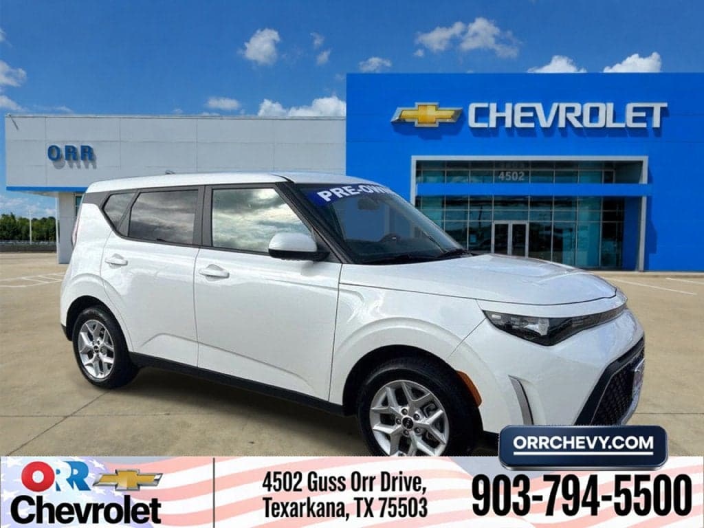 2025 Kia Soul LX — photo 1 of 5