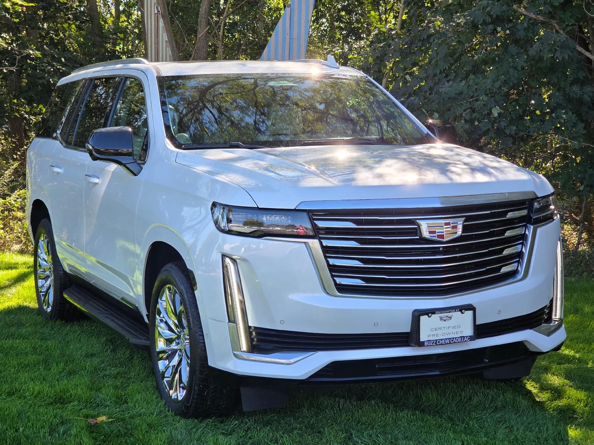 2022 Cadillac Escalade Premium Luxury Platinum — photo 1 of 5