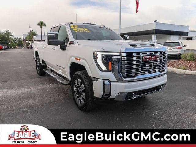 2025 GMC Sierra 3500 HD Denali — photo 1 of 33