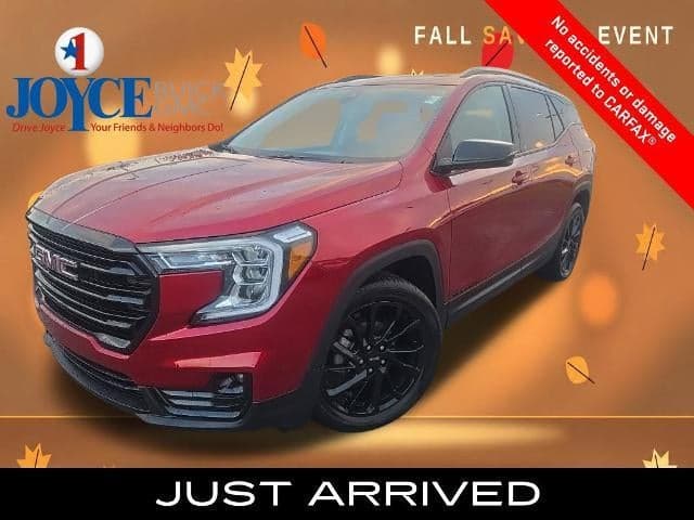 2024 GMC Terrain SLT — photo 1 of 5
