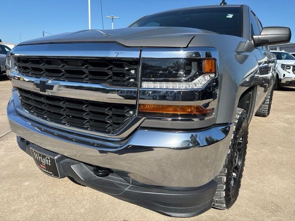 2017 Chevrolet Silverado 1500 LS — photo 1 of 38