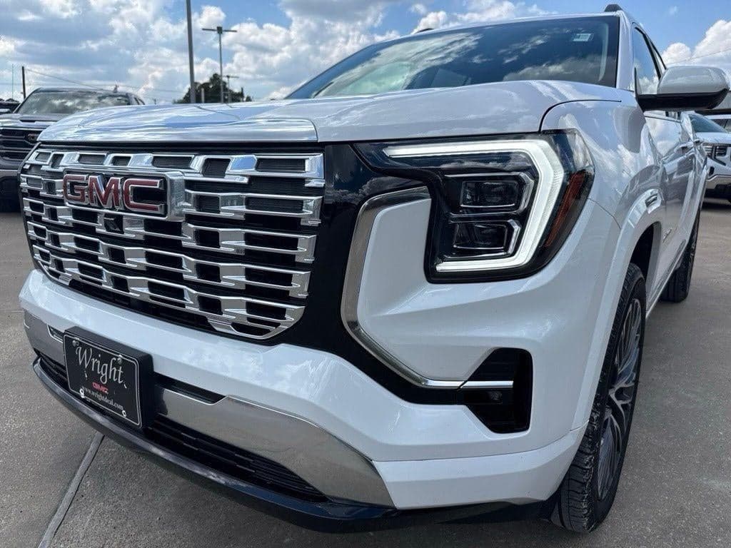 2026 GMC Terrain AWD Denali — photo 1 of 35