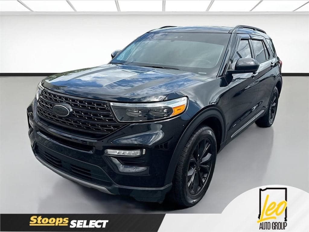 2021 Ford Explorer XLT — photo 1 of 33