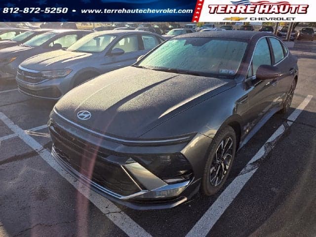 2024 Hyundai Sonata SEL — photo 1 of 5