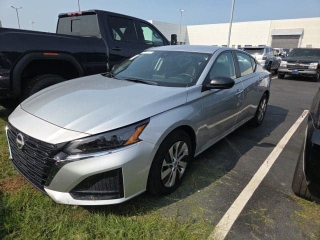 2025 Nissan Altima 2.5 S — photo 1 of 31