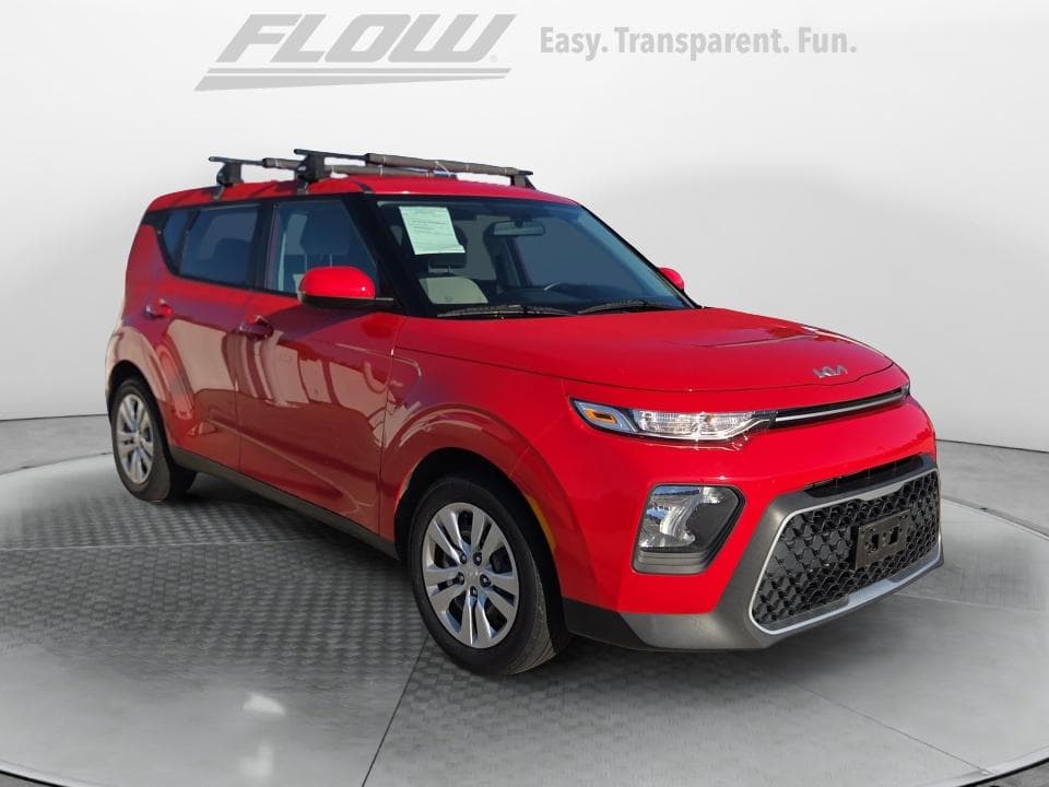 2022 Kia Soul LX — photo 1 of 5