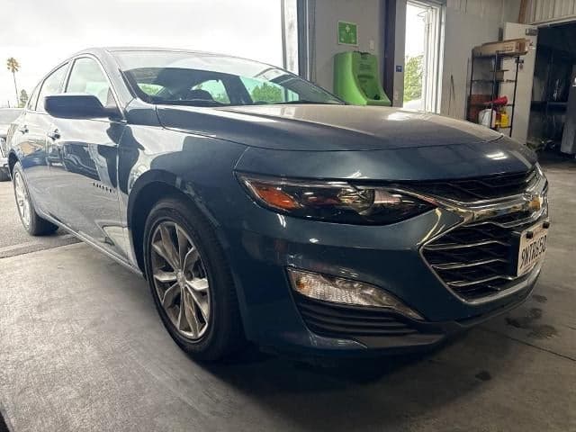 2025 Chevrolet Malibu 1LT — photo 1 of 6
