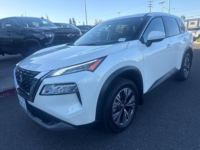 2023 Nissan Rogue SV — photo 1 of 6