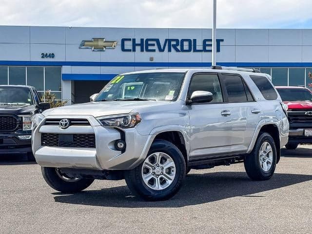 2021 Toyota 4Runner SR5 — photo 1 of 24